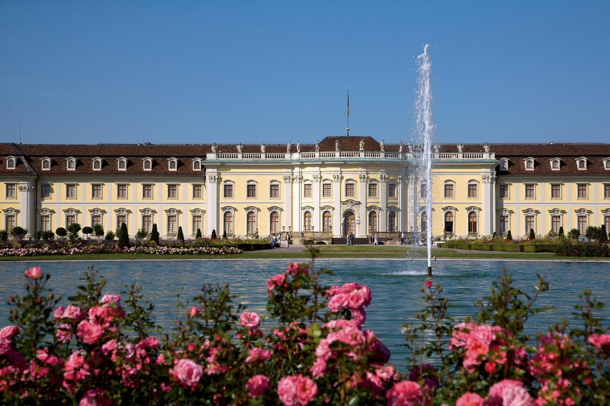 New central building at Ludwigsburg Residential Palace