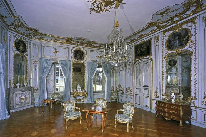 Deuxième antichambre de l’appartement de Carl Eugen au château résidentiel de Ludwigsbourg 