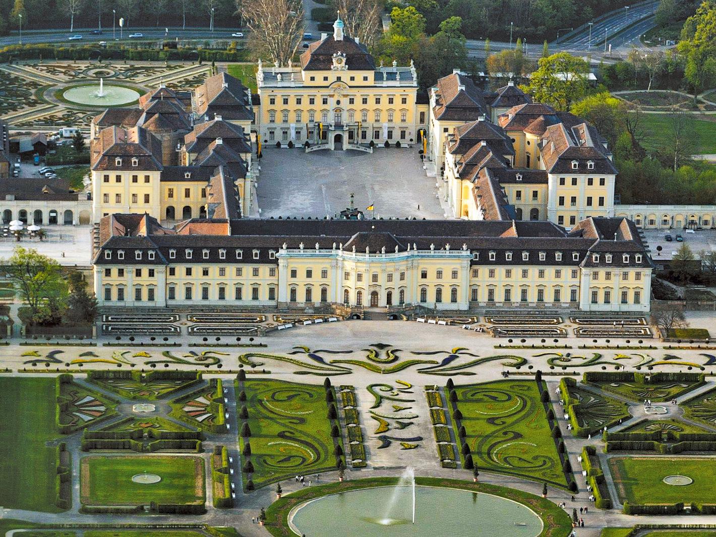 Foto: Staatliche Schlösser und Gärten Baden-Württemberg, Achim Mende Residenzschloss Ludwigsburg, Luftaufnahme