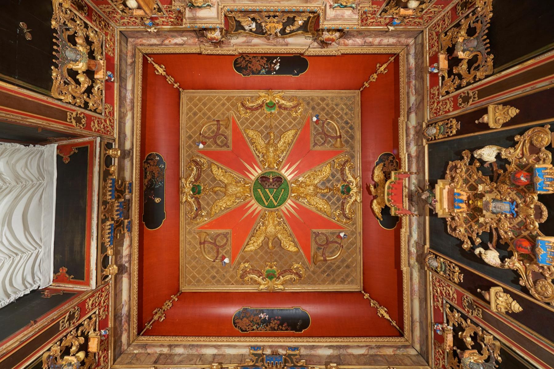 Residenzschloss Ludwigsburg, Innen, Darstellung des Ordens an der Decke des Lackkabinetts im Jagdpavillon 