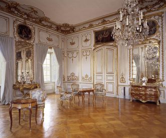 Zweites Vorzimmer des Appartements Herzog Carl Eugens im Residenzschloss Ludwigsburg